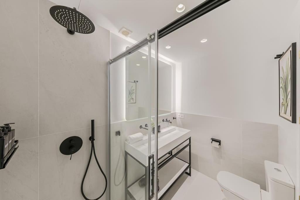 Isg Apartments O'Donnell 2-2-Free Parking Sevilla Eksteriør billede