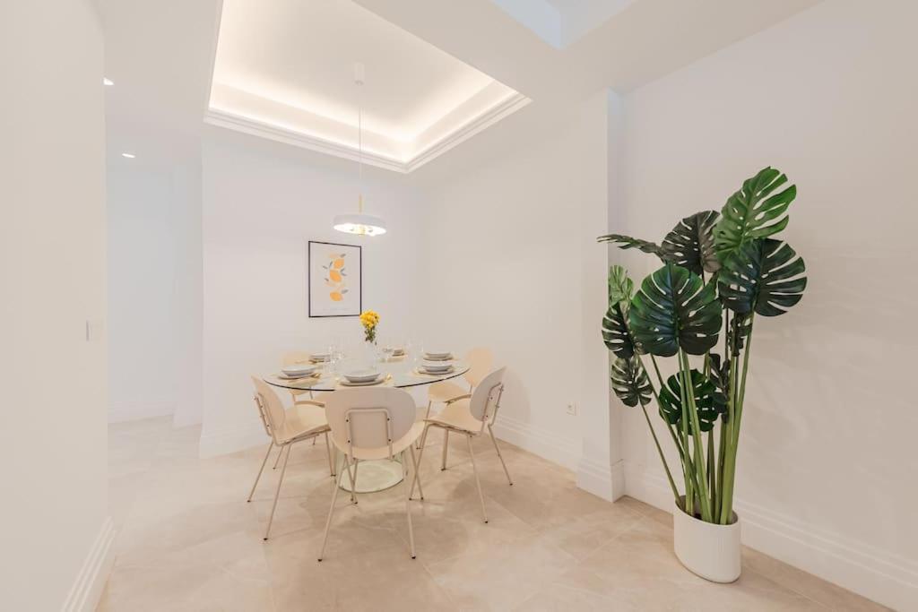Isg Apartments O'Donnell 2-2-Free Parking Sevilla Eksteriør billede