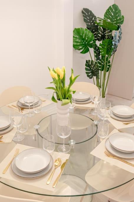 Isg Apartments O'Donnell 2-2-Free Parking Sevilla Eksteriør billede